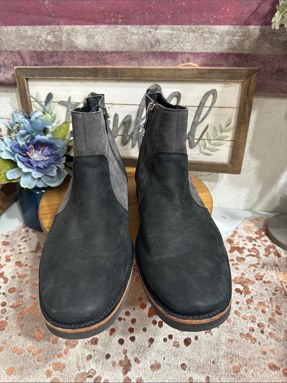 Timberland Black & Gray Chelsea Zip Ankle Boots